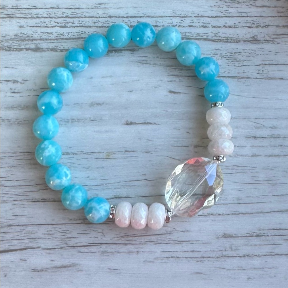 Elegant Blue and White Beaded Bracelet